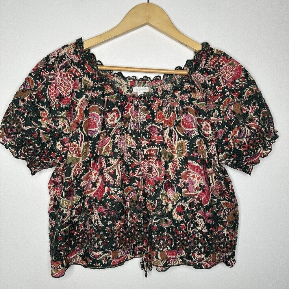 Jennifer & Grace Eyelet‎ Top Size M Floral